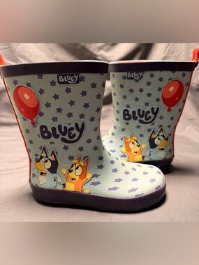 Bluey Kids Rain Boots in Light Blue with Purple Stars